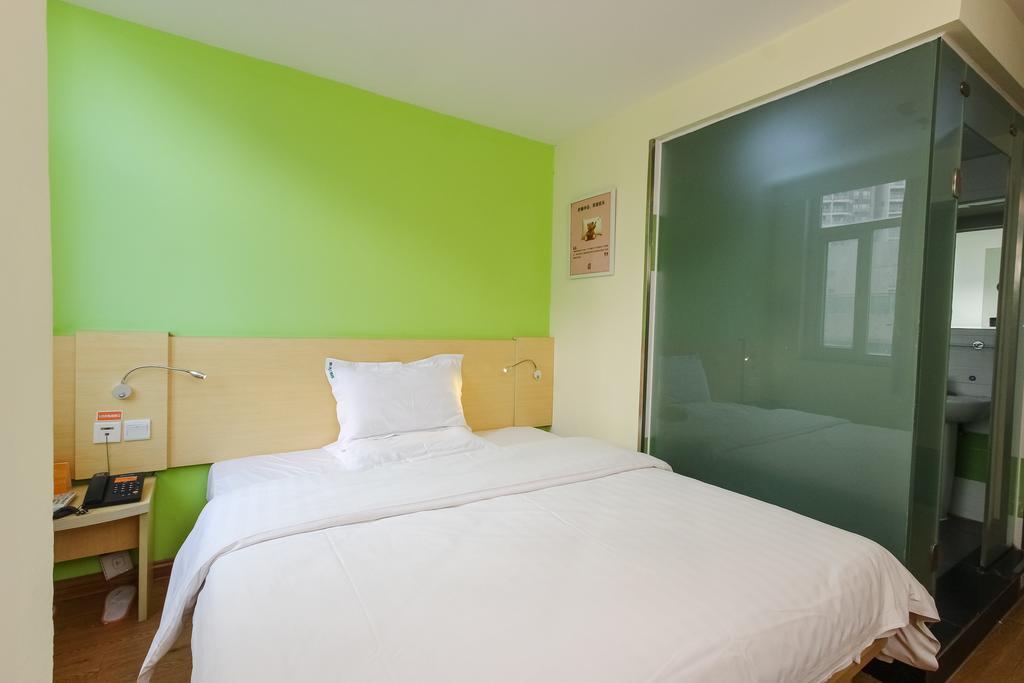 7Days Inn Guangzhou New Tianhe Park Exterior foto